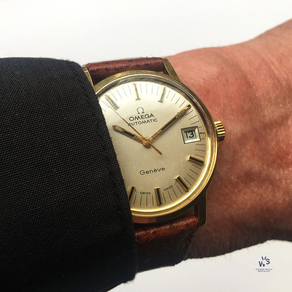 Omega Geneve Automatic Calendar in 18k Yellow Gold Model 166.070