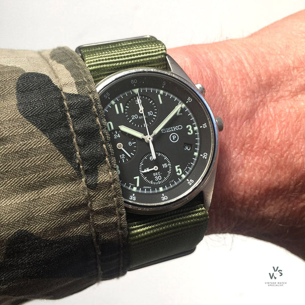 Seiko 6645 Gen 2 Military Issued Pilots Watch with Broad Arrow 199 Vintage Watch Specialist