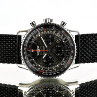 Breitling Navitimer 01 Limited Edition - Model ref: AB012124/F569 - 2018 - Box and Papers