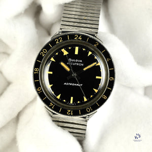 Bulova Accutron Astronaut with Black 24 hr Bezel Mint Condition Box Papers and Original Purchase Receipt 1983 Vintage Watch Specialist