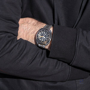 Certina Automatic DS-3 - Black Dial - Well Preserved - Papers - c.1970s - Vintage Watch Specialist