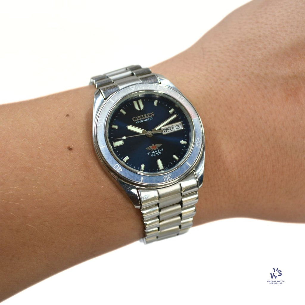 Citizen - Eagle 7 Series - Automatic Day/Date - Pepsi Bezel - Vintage Dive Watch - ca 1988 - Vintage Watch Specialist