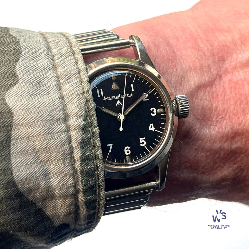 Jaeger La Coultre Mark 11 - 6B/346 2747/48 - Royal Air Force Issued - 1948 - Vintage Watch Specialist