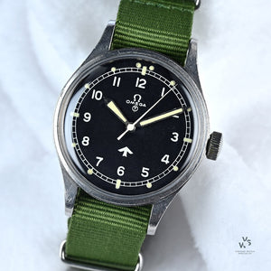 Omega 1953 ’Fat Arrow’ RAF-Issued Pilot’s watch - 1953 - Vintage Watch Specialist