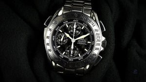 Omega Speedmaster Rattrapante Model 3540.50.00 - Box and Undated Papers - c.2000 - Vintage Watch Specialist