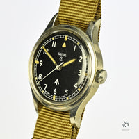 Rare Dual Marked Army/Navy Military Issued Smiths W10 - 1968 - Vintage Watch Specialist