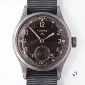 Record - Dirty Dozen - Matching Numbers - Caseback Ref: WWW L26830 - C.1944 - Vintage Watch Specialist