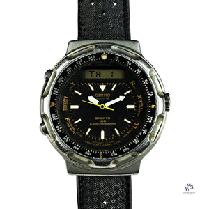 Seiko Quartz Sports ’Arnie fieldmaster’ Reference H558 5010 Vintage Watch Specialist