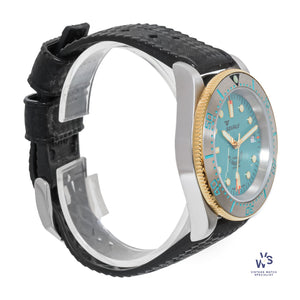 Squale Model Y1545 - 30 Atmos Steel Divers Watch - Teal-Blue Dial - With Original Box and Paperwork - Vintage Watch Specialist