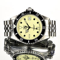Tag Heuer Professional 200m - Night Diver - Luminous Dial - Model Ref: 980.113B - c.1987 - Vintage Watch Specialist