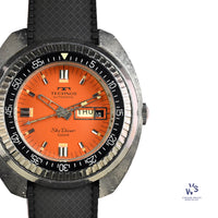 Technos Automatic Sky Diver - Calendar Function - c.1970s - Provenance Included - Vintage Watch Specialist