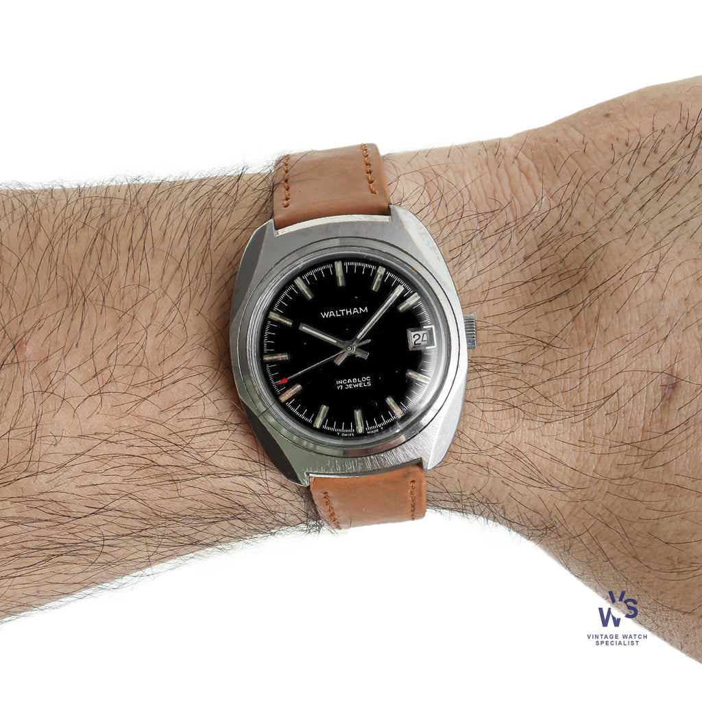 Waltham Calendar Manual -Stainless Steel Case - c.1970 - Vintage Watch Specialist