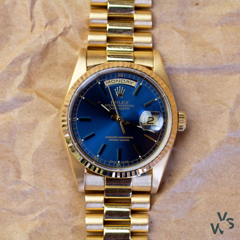 1990 18k yellow gold Rolex Day Date Reference 18238 - Blue sunburst di ...