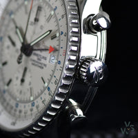 2010 Breitling Navitimer World Chronograph Ref. A2432212/G571 - Silver Dial - Full set box and papers - Vintage Watch Specialist