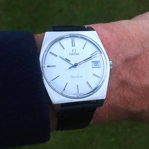 Omega Geneve - Silver Brushed Satin Dial with Date - Tonneau Case - c.1972 - Model ref: 136.0049