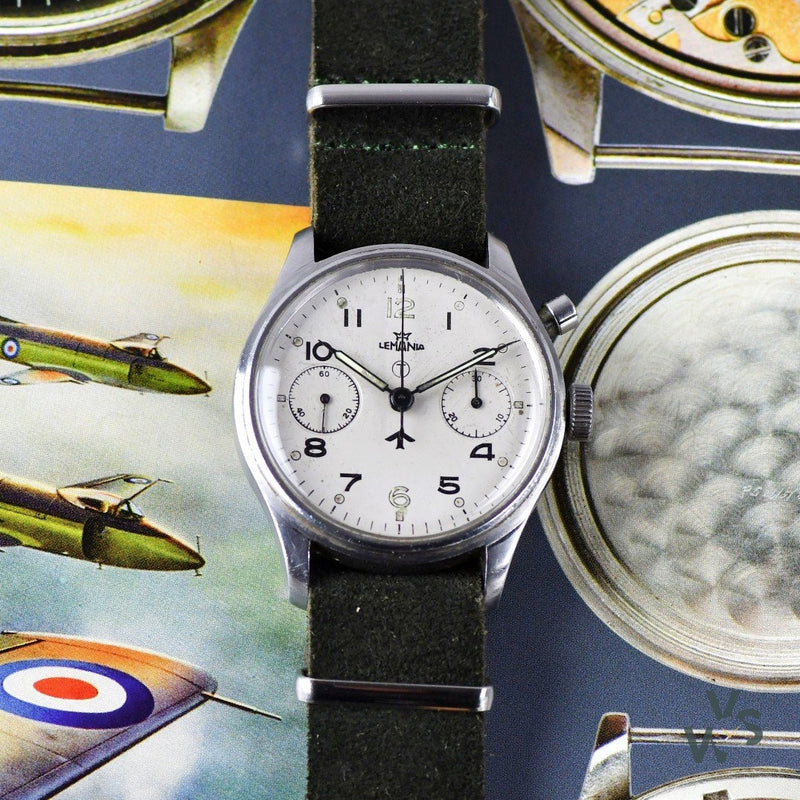 Lemania HS9 (0552/924-3305) - Monopusher Chronograph - Fleet Air Arm Military Issue - Vintage Watch Specialist
