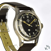 Omega 1953 ’Fat Arrow’ RAF-Issued Pilot’s watch - Ref. 2777-1 - 6645 - 101000 6B/542 - Vintage Watch Specialist