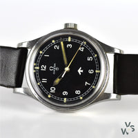Omega 1953 ’Fat Arrow’ RAF-Issued Pilot’s watch - Ref. 2777-1 - 6645 - 101000 6B/542 - Vintage Watch Specialist