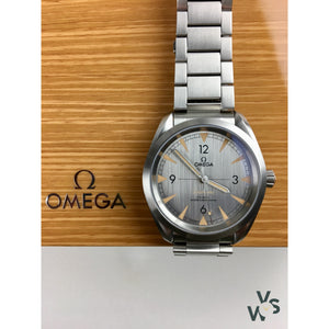 Omega Railmaster Master Chronometer 40mm Watch Ref. 220.10.40.20.06.001 - Vintage Watch Specialist