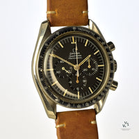 Omega - Speedmaster Professional Moon Watch - Reference: 145.022 - c. 1971 - Vintage Watch Specialist