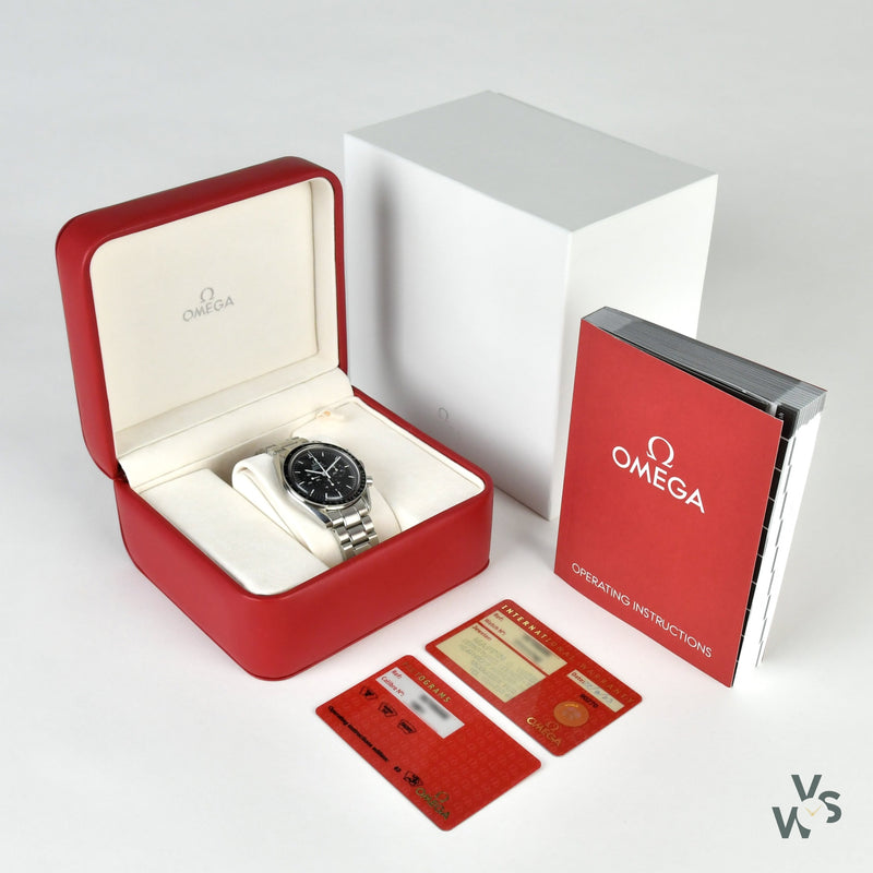 Omega Speedmaster Professional Moonwatch - Ref. 3570500 - 42mm - Box and Papers 2003 - Vintage Watch Specialist