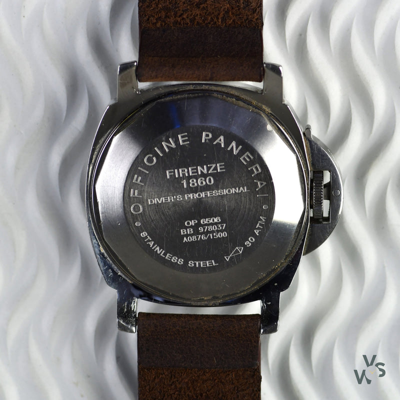 Panerai - Officine Luminor Submersible - Model Ref: PAM00024 - c.1998 with Box and Paperwork - Vintage Watch Specialist