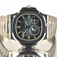 Patek Philippe Nautilus - 5712/1A Date Moon Phases - Complete Set - Dated Jan 2019 - Vintage Watch Specialist