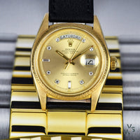 Rolex Oyster Perpetual Day-Date in 18ct Yellow Gold - Reference 1803 - Calibre 1556 - circa. 1978 - Vintage Watch Specialist