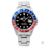 Rolex Oyster Perpetual GMT II Pepsi - Box and Papers - 2003 - Vintage Watch Specialist