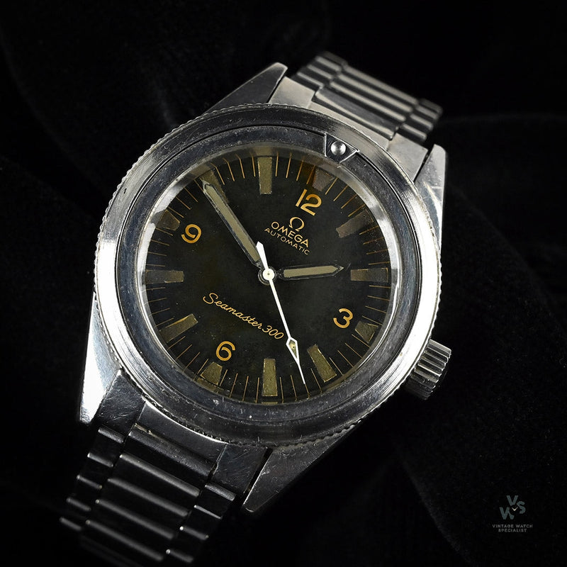 Seamaster 300 - Model ref: 166.014.63 - HF Case - Thin Bezel - 1963 - Vintage Watch Specialist