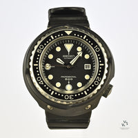 Seiko - A Vintage Grandfather Tuna Professional 600 Diver Titanium - Model Ref: 6159-7010 - c.1975 - Vintage Watch Specialist