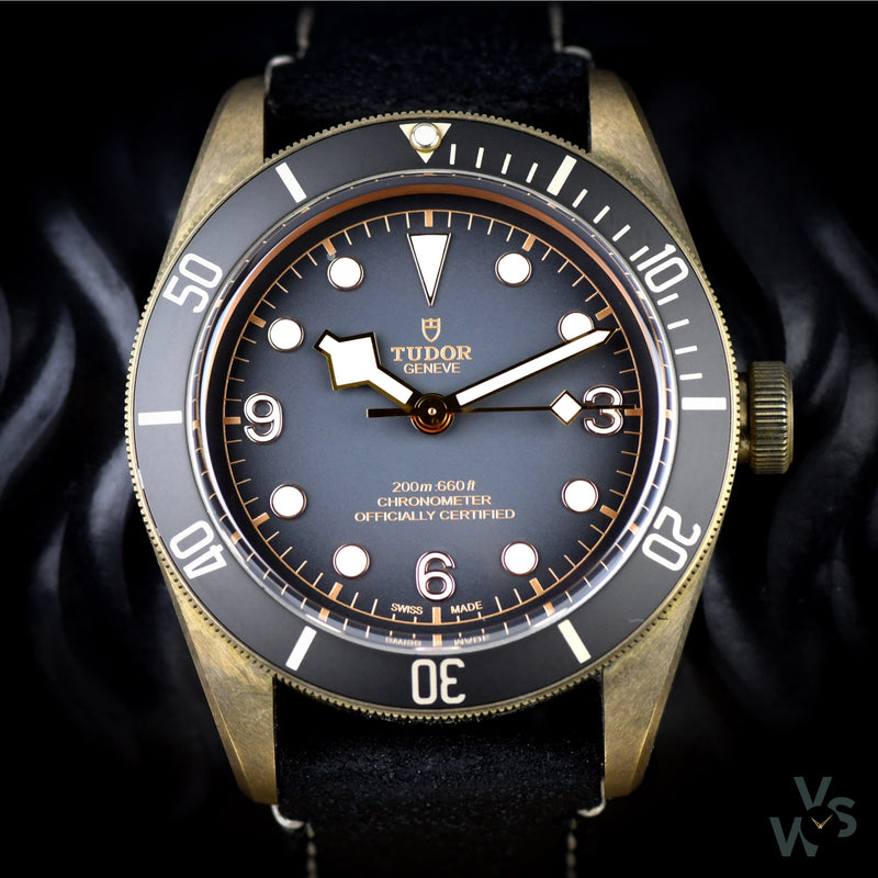 Tudor Geneve - Black Bay Bronze - Chronometer Calibre MT5601 - Model 79250BA - Vintage Watch Specialist